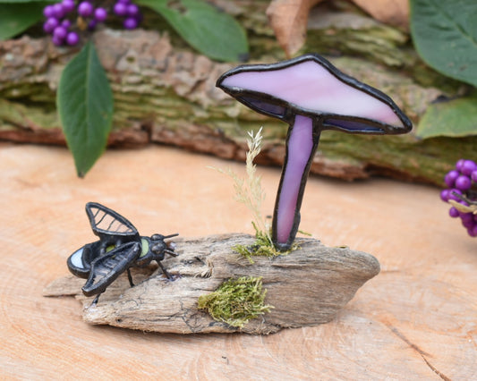 Glass mushroom and bumblebee #100