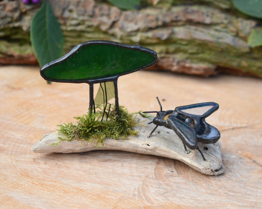Glass mushroom and bumblebee #105